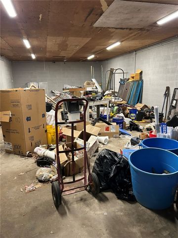 2721 S Arkansas Avenue, Russellville, AR 72801