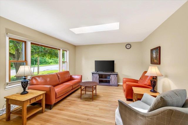 302 Glen Hwy, Madison, WI 53705