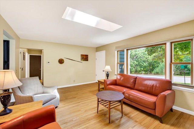 302 Glen Hwy, Madison, WI 53705