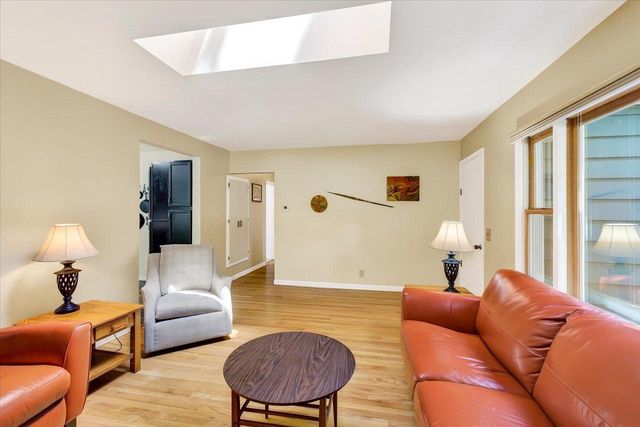 302 Glen Hwy, Madison, WI 53705