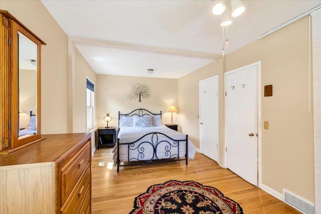 302 Glen Hwy, Madison, WI 53705