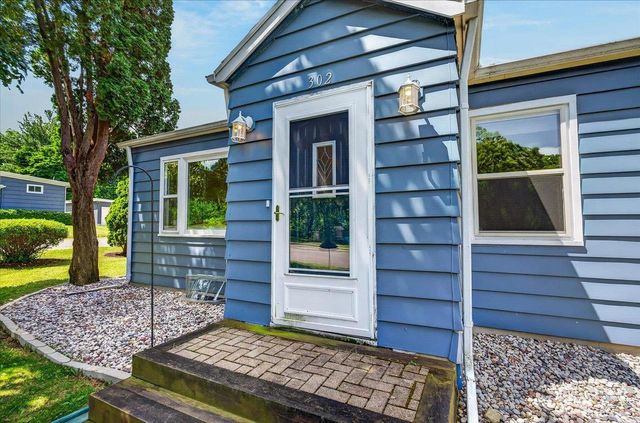302 Glen Hwy, Madison, WI 53705