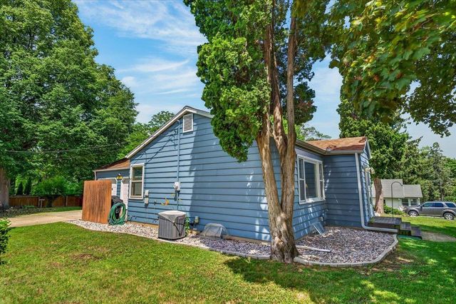 302 Glen Hwy, Madison, WI 53705