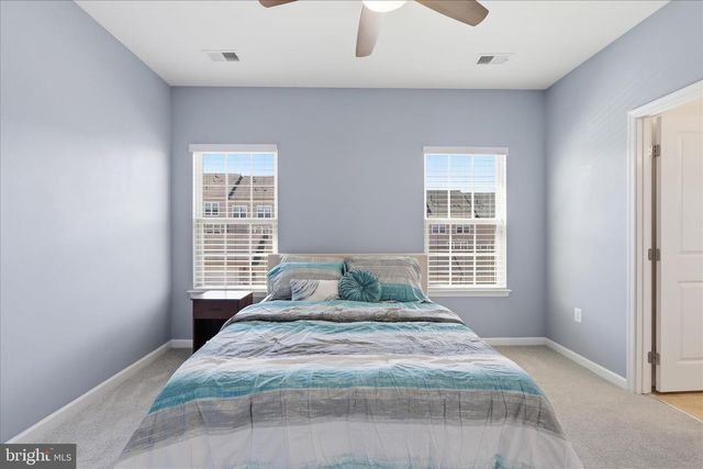 211 FREESIA LN, Stafford, VA 22554