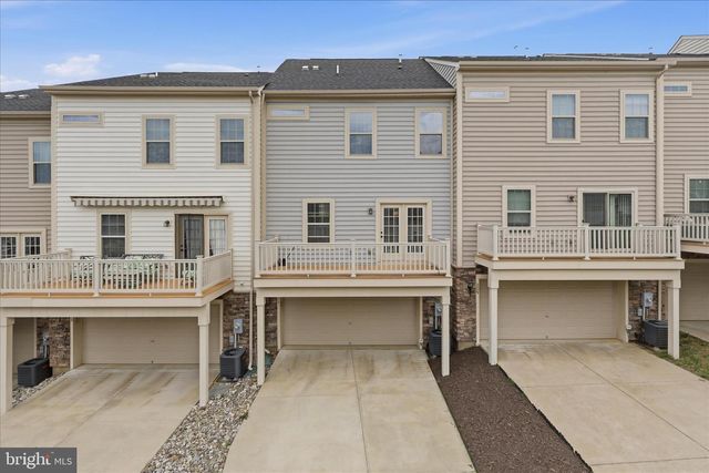 211 FREESIA LN, Stafford, VA 22554