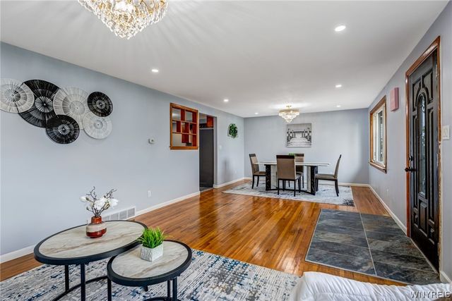 196 Barnabas Drive, Cheektowaga, NY 14043