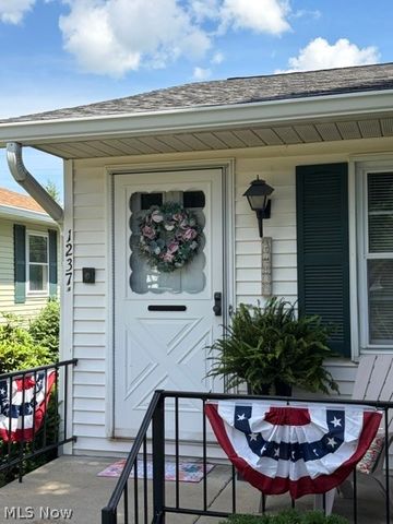 1237 A Somerset Drive, Salem, OH 44460