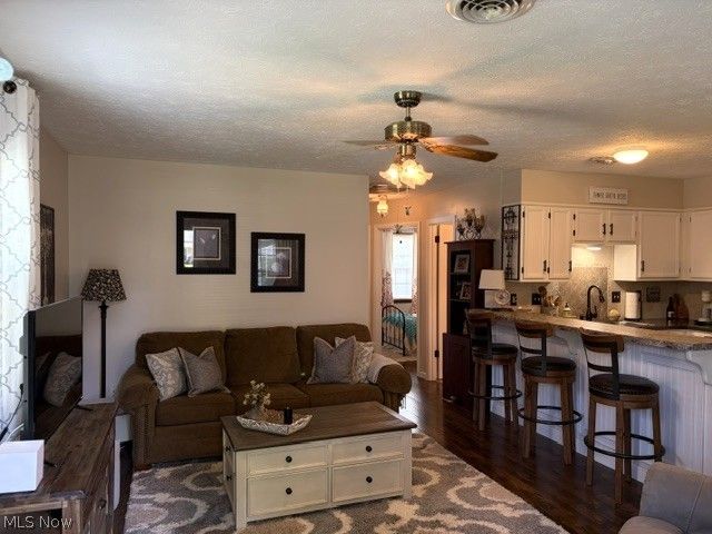 1237 A Somerset Drive, Salem, OH 44460