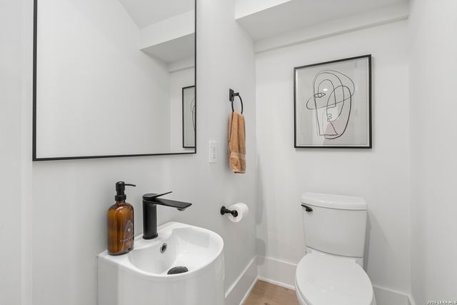 119 Grant Ave, Alamo Heights, TX 78209