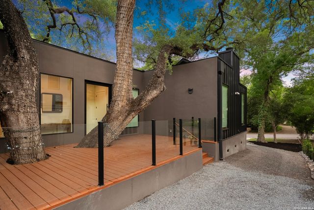 119 Grant Ave, Alamo Heights, TX 78209