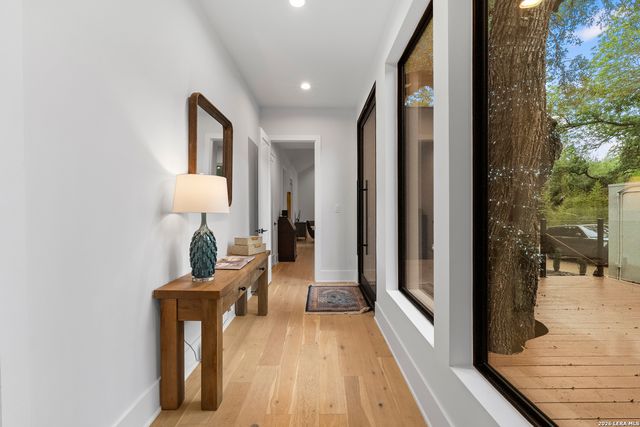119 Grant Ave, Alamo Heights, TX 78209