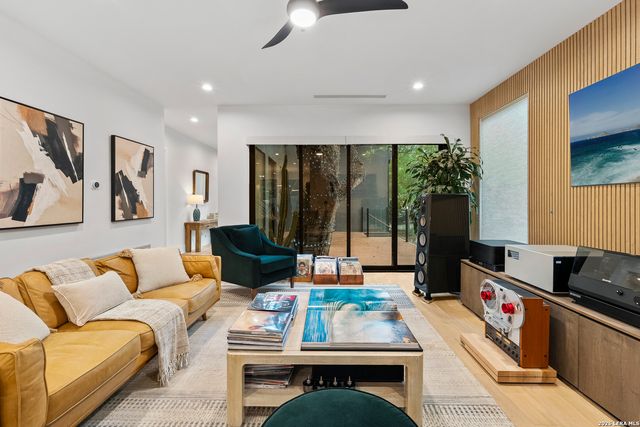119 Grant Ave, Alamo Heights, TX 78209
