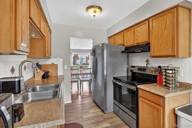 13806 Bonington Drive, Sterling Heights, MI 48312