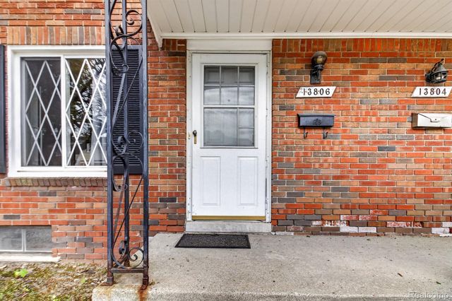 13806 Bonington Drive, Sterling Heights, MI 48312