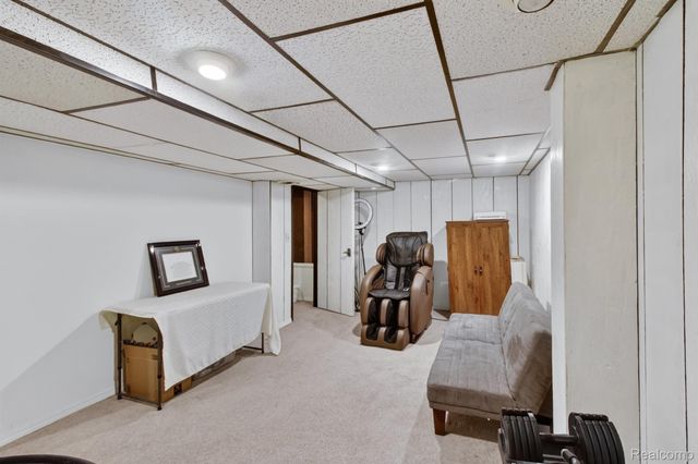13806 Bonington Drive, Sterling Heights, MI 48312