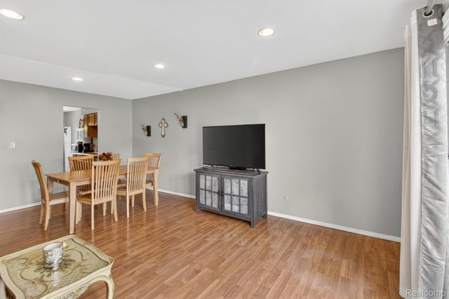 13806 Bonington Drive, Sterling Heights, MI 48312