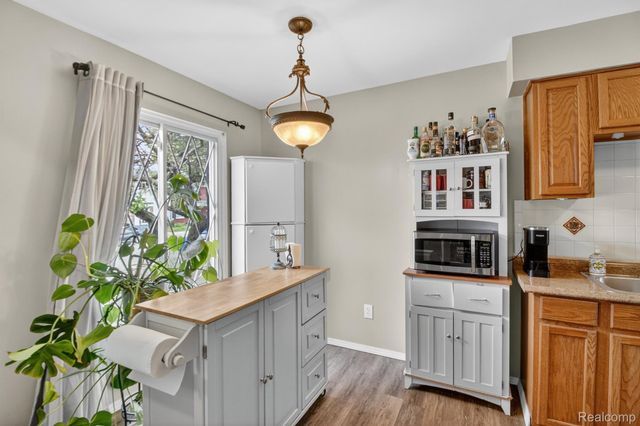 13806 Bonington Drive, Sterling Heights, MI 48312