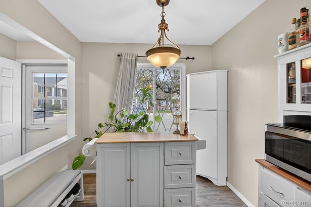 13806 Bonington Drive, Sterling Heights, MI 48312
