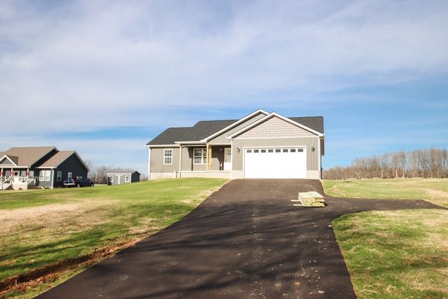 1092 Frank Anderson Rd, Sparta, TN 38583