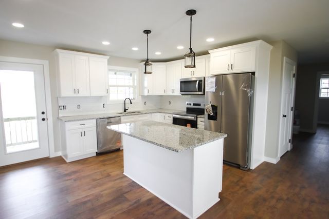 1092 Frank Anderson Rd, Sparta, TN 38583