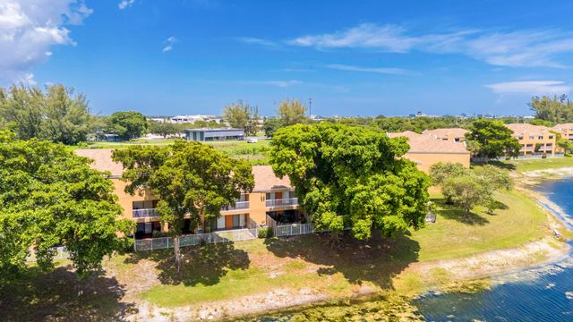 5200 NW 31ST Avenue 96, Fort Lauderdale, FL 33309