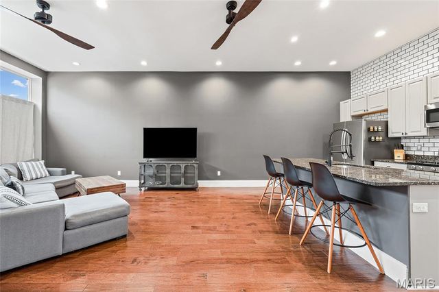 4418 Connecticut Street, St Louis, MO 63116