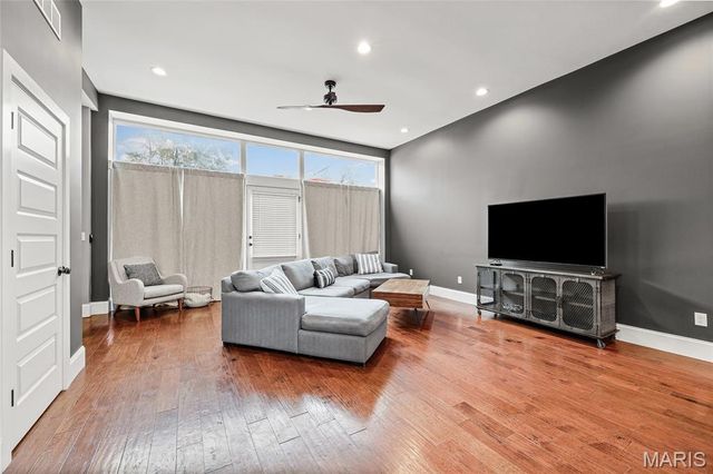 4418 Connecticut Street, St Louis, MO 63116