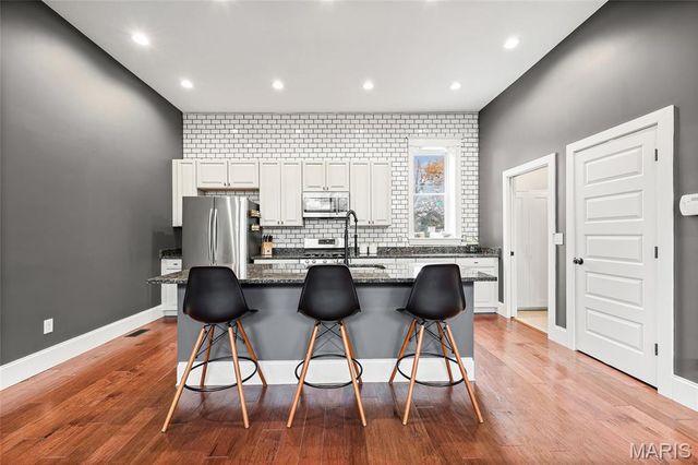 4418 Connecticut Street, St Louis, MO 63116