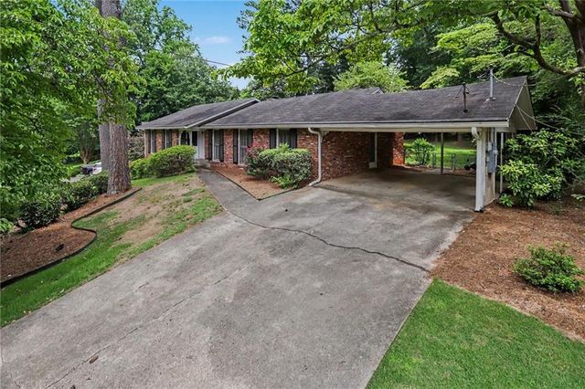 4725 Kitty Hawk Place, Atlanta, GA 30342