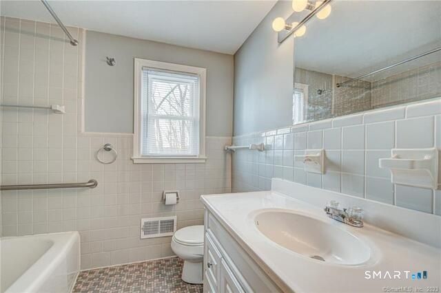 104 Clinton Street, Glastonbury, CT 06033