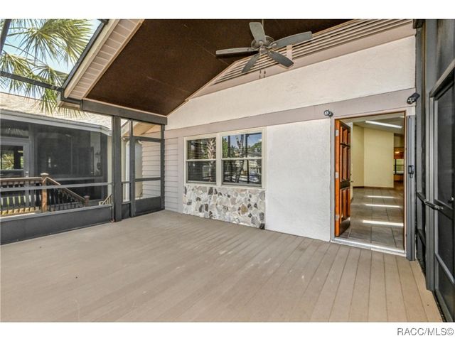 5184 S Riverview Circle, Homosassa, FL 34448