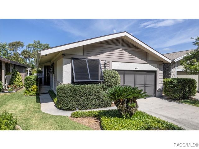 5184 S Riverview Circle, Homosassa, FL 34448