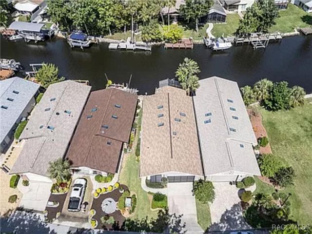 5184 S Riverview Circle, Homosassa, FL 34448