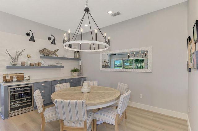 561 FALLBROOK DRIVE, Venice, FL 34292