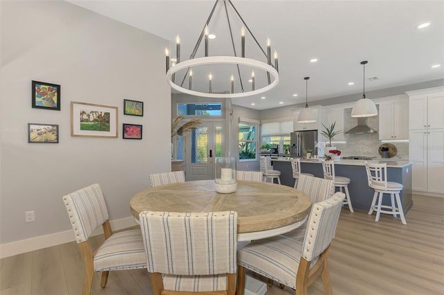 561 FALLBROOK DRIVE, Venice, FL 34292