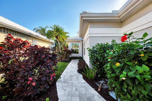 561 FALLBROOK DRIVE, Venice, FL 34292