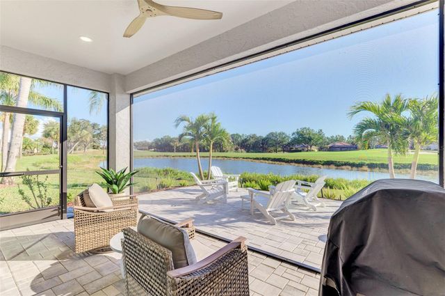 561 FALLBROOK DRIVE, Venice, FL 34292