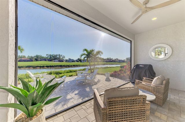 561 FALLBROOK DRIVE, Venice, FL 34292