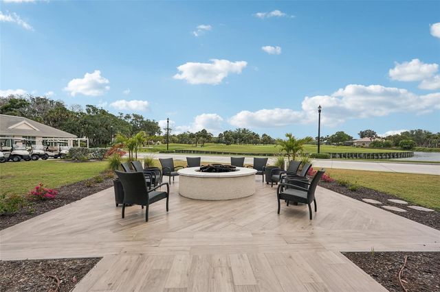 561 FALLBROOK DRIVE, Venice, FL 34292