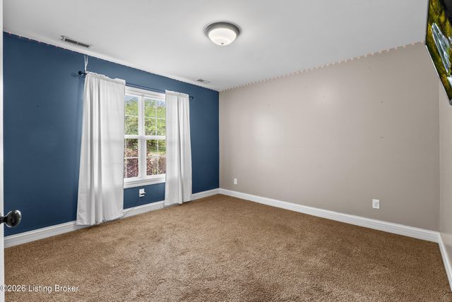 7908 Princess Wood Ct, Louisville, KY 40214