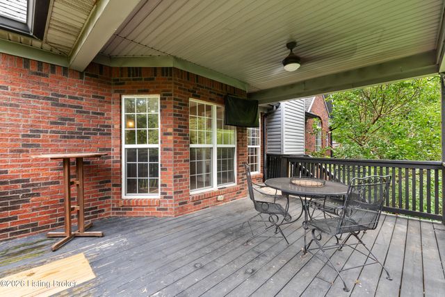 7908 Princess Wood Ct, Louisville, KY 40214
