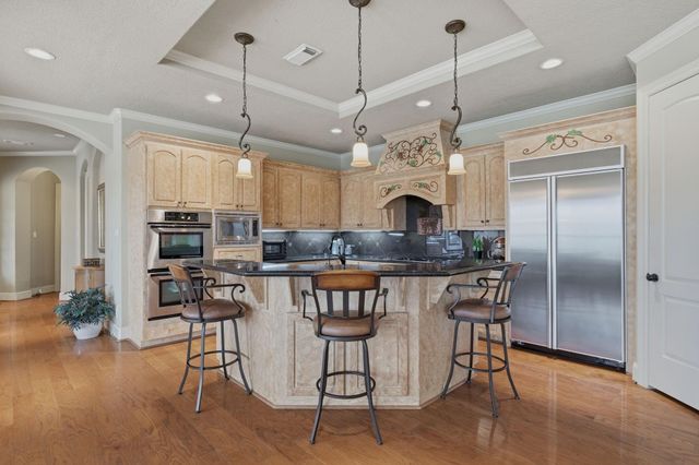 9305 Old River Court E, Montgomery, TX 77356