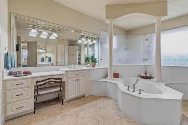 9305 Old River Court E, Montgomery, TX 77356