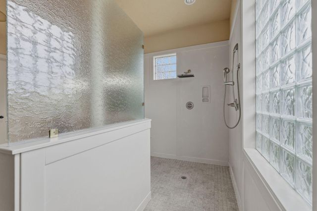 9305 Old River Court E, Montgomery, TX 77356