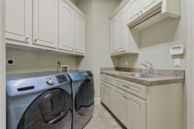 9305 Old River Court E, Montgomery, TX 77356
