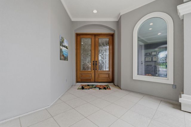 9305 Old River Court E, Montgomery, TX 77356