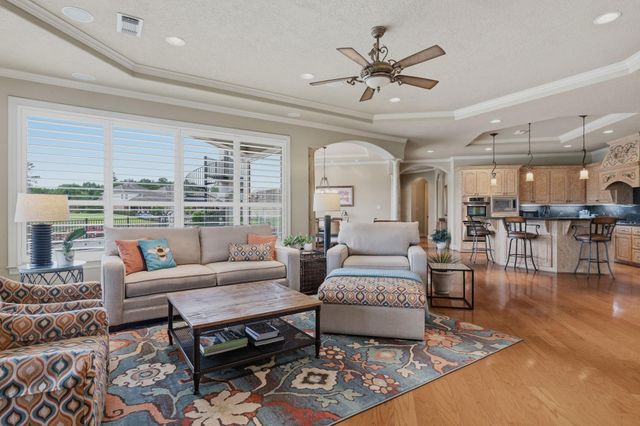 9305 Old River Court E, Montgomery, TX 77356