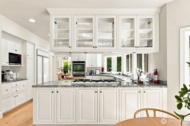 26020 SE Old Black Nugget Road, Issaquah, WA 98029