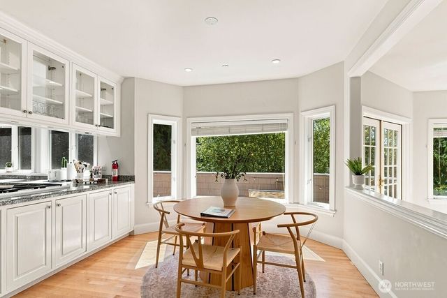 26020 SE Old Black Nugget Road, Issaquah, WA 98029