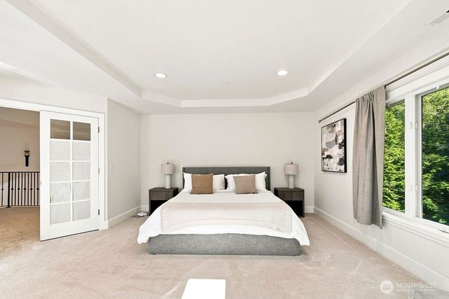 26020 SE Old Black Nugget Road, Issaquah, WA 98029